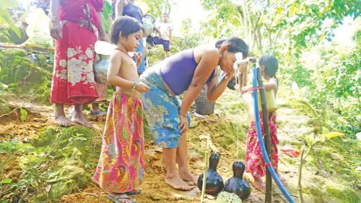  দুর্গম পাহাড়ে সুপেয় পানির ছোঁয়া