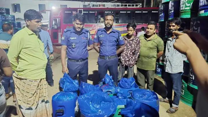 পাচারের সময় জব্দ কাপ্তাই হ্রদের ৩০০ কেজি মাছ 