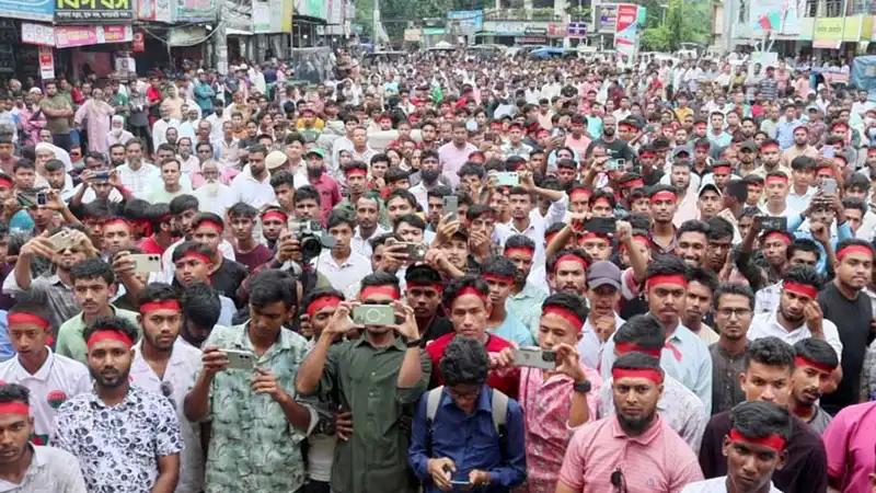 খাগড়াছড়িতে ছাত্রদলের বিক্ষোভ মিছিল ও সমাবেশ