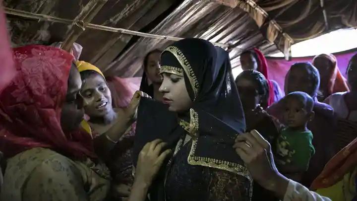 বিয়ে করার আশায় মালয়েশিয়ায় ছুটছেন রোহিঙ্গা তরুণীরা